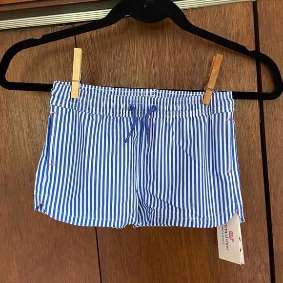 Vineyard Vines Kids Shorts 🐳 - Picture 2 of 8